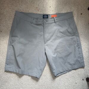 St. John's Bay Men's Light Gray Flat Front Shorts